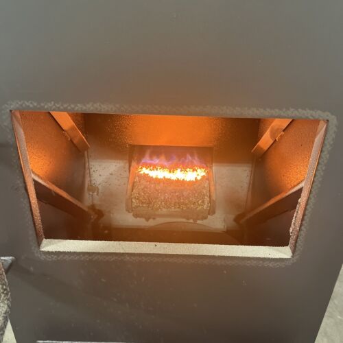 Load image into Gallery viewer, Keystoker Koker 160,000BTU coal furnace direct vent NEW!
