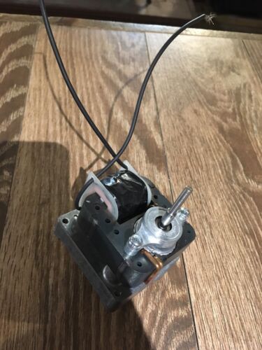 AC Gear Feed Motor {For Reading Coal Stove OEM Also Alaska & Tri Burner Carpets}
