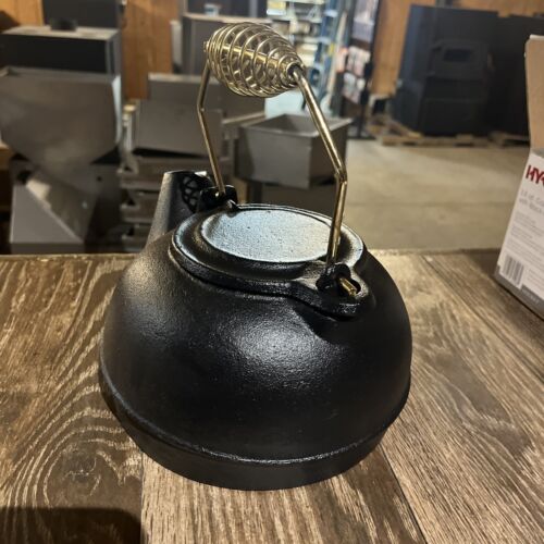 #25-BLK-P HY-C 2.5qt cast iron kettle steamer wood/coal/pellet stove