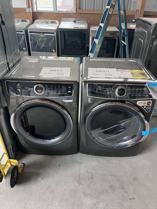 #1506/1466- Electrolux Smartboost 4.5cuft Stackable Washer & 8cuft GAS Dryer SET (Titanium)