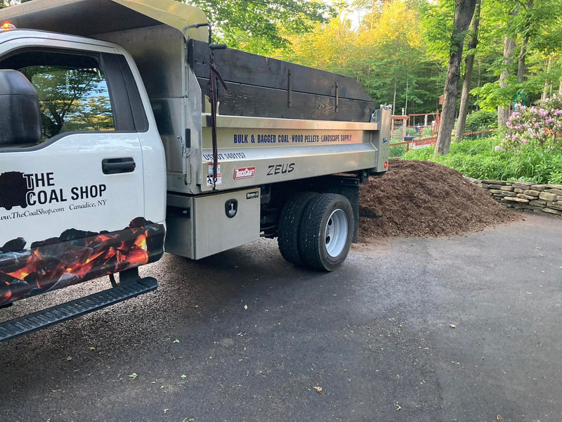 Load image into Gallery viewer, Premium Hardwood Mulch- Bulk
