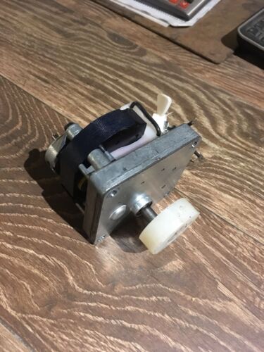 MK-Small Gear Motor w/ Fan & Nylon CAM