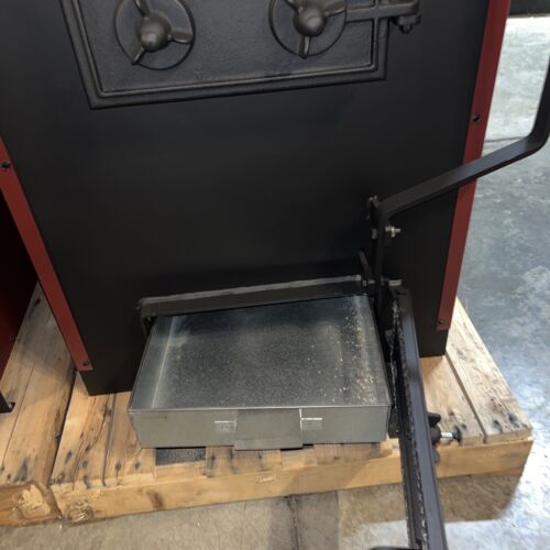 Load image into Gallery viewer, DS Kozy King 300-09 Coal Furnace
